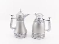 Cafetière arabe Dallah en laiton antique, service traditionnel du Moyen-Orient pour la décoration de la maison, des cafés et des intérieurs de Majlis
