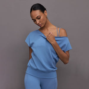 Sweat-shirt personnalisé pour femme grande taille à manches courtes, imprimé brodé, épaules dénudées, avec logo personnalisé, pour l'hiver, coupe oversize - Product Image 1