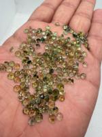 Lot de 66 pierres précieuses naturelles de tourmaline verte facettées de 4-5 mm, effet de couleur/feu, sans trou, achetez maintenant, prix de gros, pour la création de bijoux