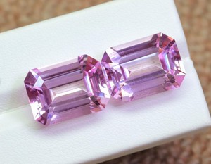 Saphir rose créé en laboratoire, taille émeraude, facetté, 9x7mm - Qualité exceptionnelle, pierre de saphir rose non montée pour la fabrication de bijoux - Product Image 1