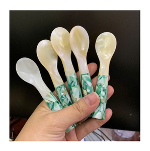 ช้อนเปลือกหอยมุกสีขาวธรรมชาติสำหรับชิมคาเวียร์ ช้อนมุกทนทานสำหรับเครื่องครัวและของตกแต่งบ้าน ส่งออก - Product Image 1