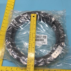แหวน LAM 715-330837-090 สำหรับหัวฉีดแก๊ส ขนาดเส้นผ่านศูนย์กลาง 9 นิ้ว - อุปกรณ์และอะไหล่เซมิคอนดักเตอร์ระดับโลกที่เชื่อถือได้ - Product Image 3