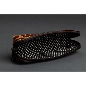 Estuche organizador de bolígrafos de cuero multifunción personalizado hecho a mano LW Estuche de lápices de regalo con estampado de leopardo Estuche de lápices personalizado - Product Image 3