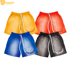 กางเกงขาสั้นผ้าฝ้ายไล่เฉดสีสไตล์สตรีทแวร์วินเทจสำหรับผู้ชาย ลวดลายเอฟเฟกต์ย้อมสีแบบแอซิดวอช เหมาะสำหรับออกกำลังกายและเล่นบาสเก็ตบอล พร้อมโลโก้แบบกำหนดเอง - Product Image 2