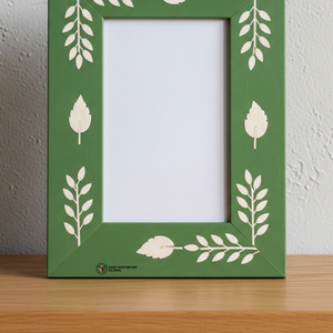 Cadre photo de luxe en os vert incrusté, fait main, motif floral - Product Image 4