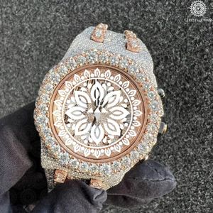 Montre de luxe Charm Jewells en acier inoxydable, boîtier de 40 mm, mouvement mécanique analogique, cadran en cristal saphir, résistance à l'eau 10 bars - Product Image 4