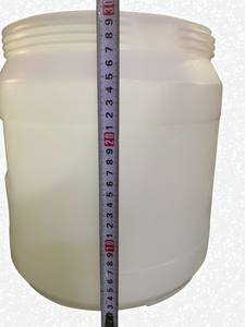 Envase Redondo de Plástico Blanco para Pasta de Camarones, Alimentos Salados y Congelados - Calidad de Exportación de Vietnam - Product Image 6