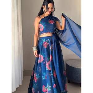 Lehenga Choli de créateur coupe trapèze, fait main, en mousseline à imprimé floral, pour soirée, avec taille naturelle, imprimé floral élégant - Product Image 4