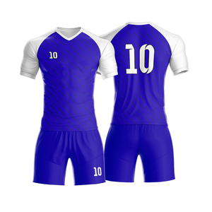 ชุดฟุตบอลผู้ชายผ้าโพลีเอสเตอร์ระบายอากาศได้ดี แห้งเร็ว เสื้อและกางเกงขาสั้น ชุดฟุตบอล OEM - Product Image 4