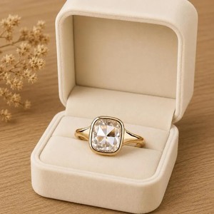 En gros Bague de fiançailles sertie de diamants de laboratoire taille coussin et taille rose, certifiée IGI, couleur DEF, clarté VS VVS, en or massif 10K 14K 18K - Product Image 1