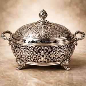 Plat à gratin en métal peint à la main de qualité supérieure avec couvercle, design artistique islamique, vaisselle de service pour hôtel et maison - Product Image 3