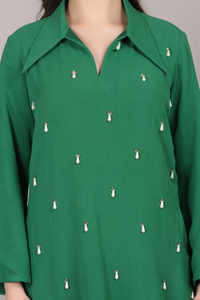 Collection exclusive de tenues pour femmes, ensemble 2 pièces en cordon vert avec perles et décorations en perles, le meilleur choix pour les fêtes - Product Image 5