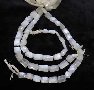 Perles de pierre de lune blanche naturelle facettées, taille « chewing-gum », 8-9 MM, forme « chicklet », perles de pierre de lune de 8 pouces - Product Image 1