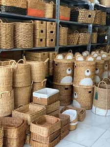 Panier en jacinthe d'eau du Vietnam, matériau en fibre végétale naturelle pour organiser les vêtements, les jouets, les serviettes, le linge et les articles ménagers - Product Image 5