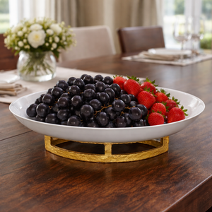 Plat de service et plateau ovales de luxe classiques et écologiques en acier inoxydable, faits à la main, pour la restauration hôtelière - Product Image 2