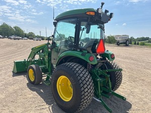 Tractor Compacto de Servicio Pesado 2026 4052R Z214892 de Alto Rendimiento, Suministro al por Mayor - Product Image 4