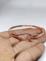 Belladec BI-WT741 - Brazaletes Clásicos Hechos a Mano de Cobre Puro para Mujer, Joyería Ayurvédica Curativa, Brazalete Ajustable, Diseño Rojo