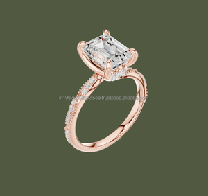 Bijoux Rosey Bague éternité en or de luxe 10 carats - Product Image 1