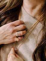 Anillo de sello con diamante cultivado en laboratorio de 0.25 ct, engaste de bisel en oro de 14k y 18k, banda llamativa de punta plana para dedo anular, anillo personalizado con letra/nombre, directo de fábrica
