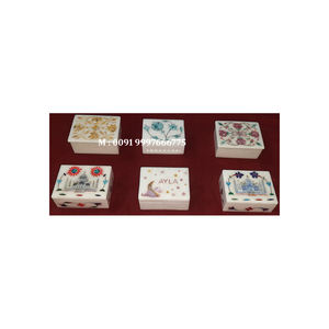 Hermosas cajas de regalo de mármol blanco con incrustaciones florales de nácar rosa de tamaño pequeño, hechas a mano, para Diwali y Ramadán. - Product Image 4