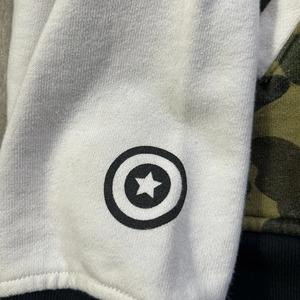 Sudadera con Capucha Unisex con Cierre, Mangas Raglán Blancas, Diseño con Apliques de Tiburón, 100% Algodón, Corte Holgado, Ropa Urbana, Ropa de Invierno - Product Image 5