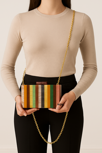 Pochette de soirée de luxe artisanale en bois et résine, durable, écologique, légère, motif à pois, avec chaîne bandoulière, personnalisable avec logo - Product Image 3