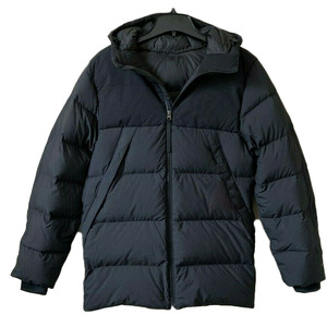 Chaqueta Acolchada Negra con Capucha para Hombre, Abrigo Casual de Invierno Cálido y Grueso de Poliéster con Cierre de Cremallera para Exteriores - Product Image 3