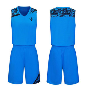 Uniforme de basketball fabriqué en tissu respirant conçu pour garder les joueurs au frais et au sec pendant les matchs - Product Image 1
