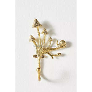 ตะขอแขวนผนังรูปแมลงปอทองเหลือง ดีไซน์ลายดอกไม้ ตะขอแขวนผนังหรูหรา ตะขอทองเหลืองอเนกประสงค์ ของตกแต่งบ้าน - Product Image 2