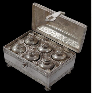 Juego de Pandan de plata pulida con recipientes internos para especias de betel. Disponible a precios de mayorista. - Product Image 1