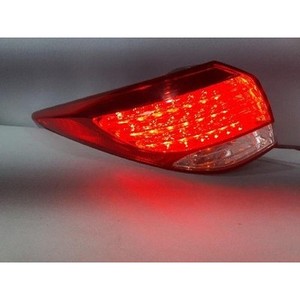 Luz trasera izquierda usada i40 924013Z010 - Product Image 1