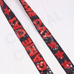 Sangle à perles rouges Wreck Tech avec logo en relief, design de sac à main vintage, écologique, tendance et à la mode - Product Image 4