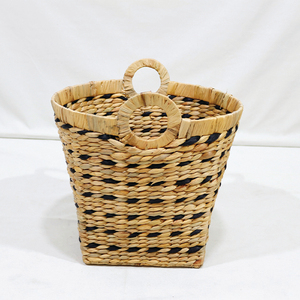 Water Hyacinth Eco-Friendly Woven <b>Storage</b> <b>Basket</b> with Handles <b>Square</b> Shape Multi-Purpose Rustic Style - Product Image 4