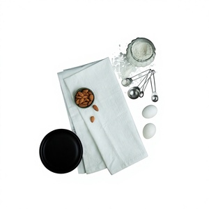 Proveedor líder de toalla de saco de harina en blanco con impresión personalizada Vendedor superior para compradores mayoristas para Navidad y Halloween - Product Image 1