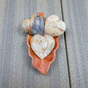 คริสตัลไทเกอร์เดนไดรต์ธรรมชาติ ขัดเงา รูปหัวใจ ขนาด 40x40x20 มม. สำหรับตกแต่ง ของขวัญ และสะสม - Product Image 5