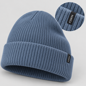 Gorro de punto F2WIN verde y negro con parche aplicado, gorro de punto con bloques de color, gorro con parche aplicado, verde y negro - Product Image 1