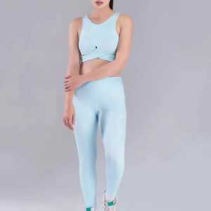 Conjunto de Yoga de 2 Piezas Azul Claro, Top Corto con Cuello Redondo y Espalda Cruzada, Leggings Largos de Cintura Alta, Sin Costuras, Transpirables, de Spandex y Poliéster - Product Image 3