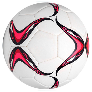 Ballon de football blanc CORE FIELD taille 5, cousu à la machine, motif flamme rose et noir, écologique - Product Image 3