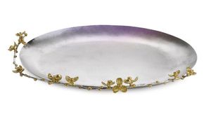 Plateau de service ovale en métal avec poignées en feuille d'or, finition martelée, style vintage, vaisselle décorative - Product Image 3
