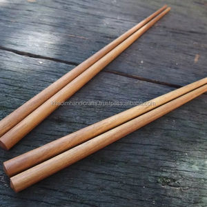 Palillos de madera hechos a mano con acabado suave | Palillos duraderos, lavables y reutilizables para cajas Bento y comidas asiáticas - Product Image 1