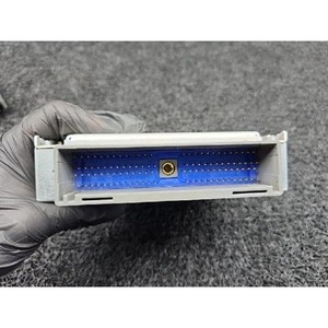 กล่องควบคุมอิเล็กทรอนิกส์และโมดูลคอมพิวเตอร์มือสอง Continental รุ่น 4W1A12A650FC - Product Image 3