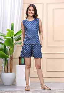 Conjunto de Dos Piezas de Algodón Estampado Azul para Mujer, Top sin Mangas con Pantalones Cortos, Atuendo Informal para Descansar - Product Image 2