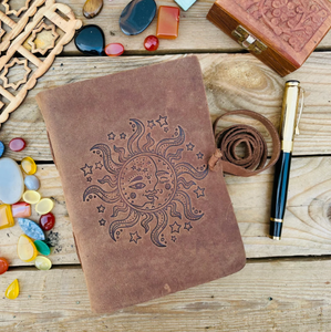 Journal Grimoire en Cuir Gaufré : Livre des Ombres de la Déesse Lunaire - Product Image 2