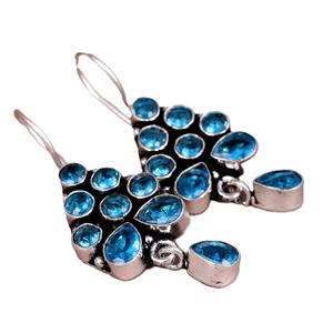 Boucles d'oreilles pendantes en grappe de topaze bleue, en laiton plaqué argent antique, motif floral, style bohème tribal vintage, pour mariage, boucles d'oreilles statement - Product Image 1