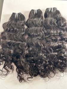 Lots de Cheveux Humains Bruts Non Traités de Fournisseur Indien, Double Trame, Pointes Épaisses, Cheveux Naturels pour la Production Professionnelle de Perruques – En Vente - Product Image 2