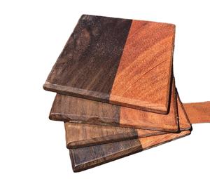 Ensemble de sous-verres en résine époxy de qualité CONTRASTS avec effet océan Dessous de verre ronds carrés décoratifs en résine époxy par Craftsy Home - Product Image 1