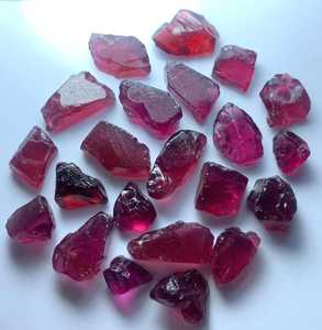 Natural Umbalite <b>Garnet</b> Rough Parcel 120.65ct 22 Pieces Pink <b>Garnet</b> Tanzania Faceting Quality Gemstone Lot For Jewelry - Product Image 1