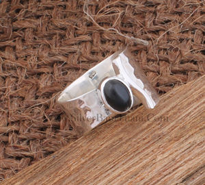 แหวนเงินแท้ 925 ประดับพลอยออนิกซ์สีดำธรรมชาติ ดีไซน์มินิมอล วินเทจ ลายจุด สำหรับผู้ชายและผู้หญิง - Product Image 5