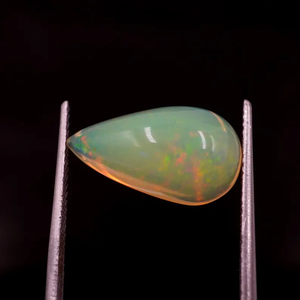 Piedra Preciosa de Ópalo de Fuego Welo, Corte Cabujón en Forma de Pera de 3.80 Quilates - Product Image 6
