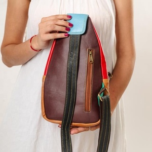 LW Véritable peau de vache Cuir Femmes Isolé Bohème Rock Sac à Dos PVC Robe Résistant à l'Eau Élégant Sac à Bandoulière National - Product Image 3
